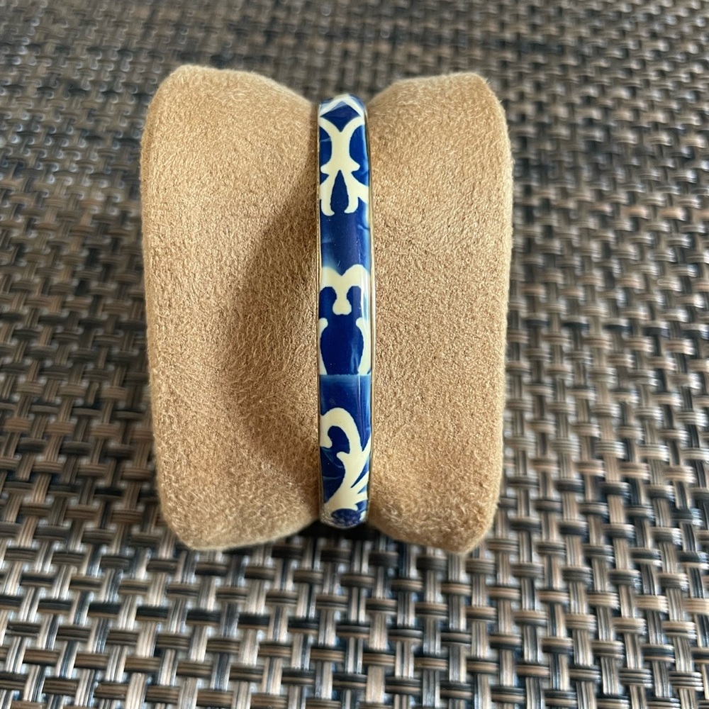 Blue and White Patterned Bangle